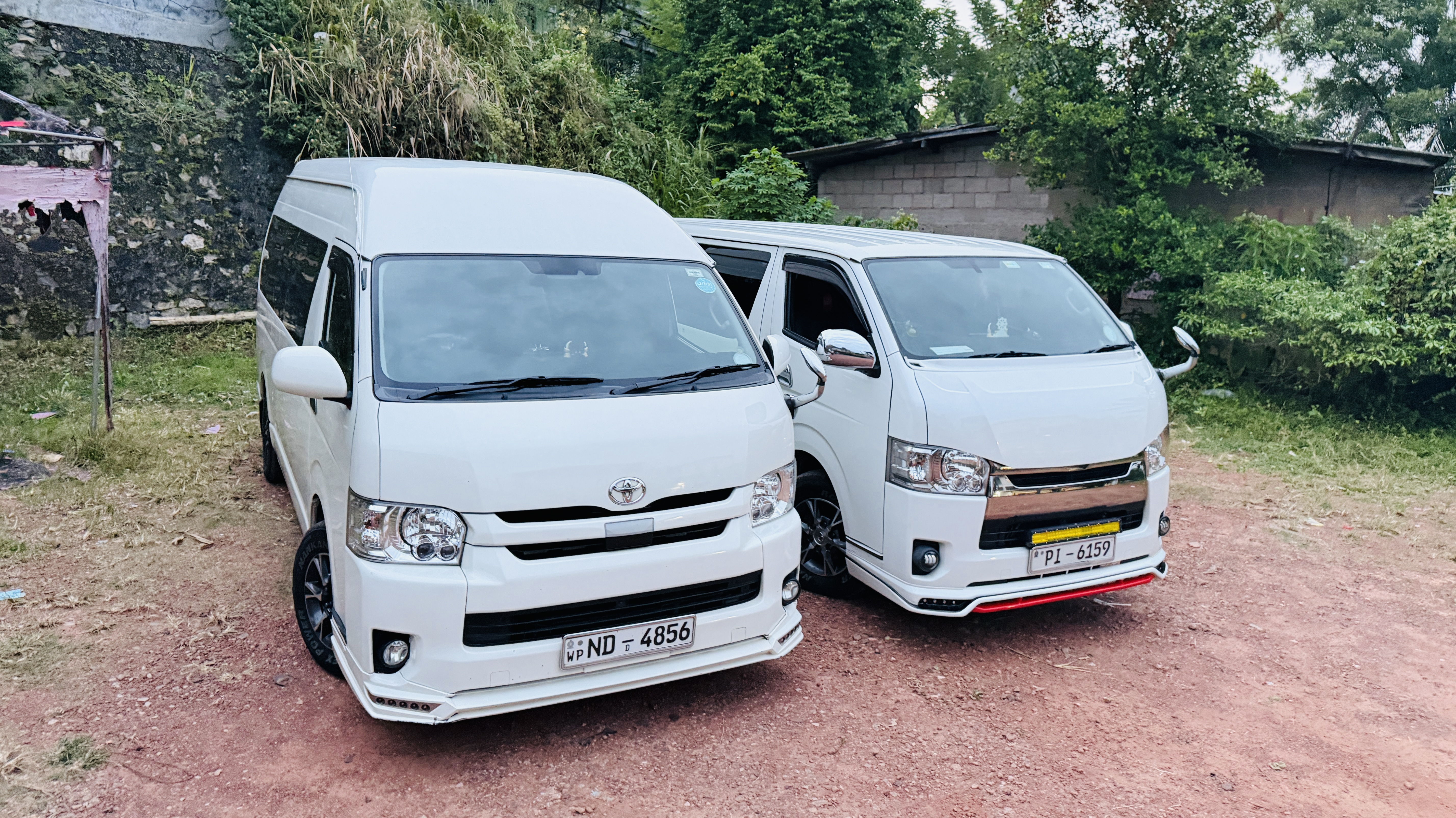 Tour vehicle photo 1